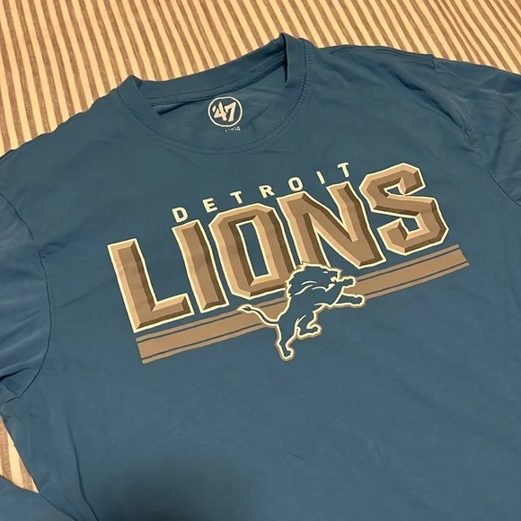 Detroit lions long sleeve - Picture 3 of 8